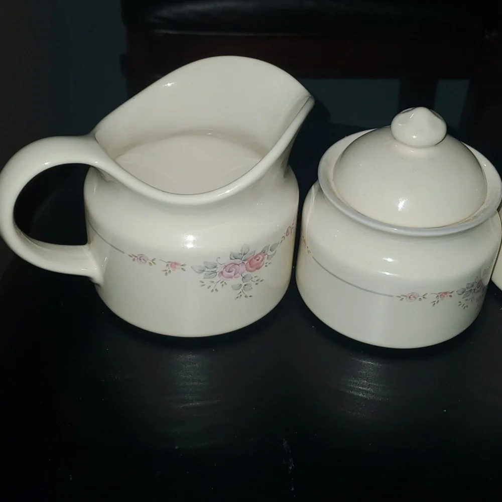 Pfaltzgraff dining servewear gravy boat sauce creamer sugar vintage‎ Trou…
